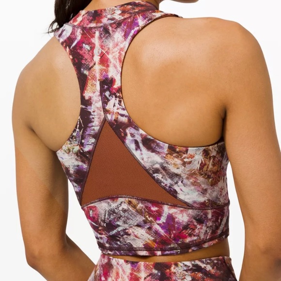 Lululemon Everlux and Mesh cropped tank size 10 - Picture 5 of 5